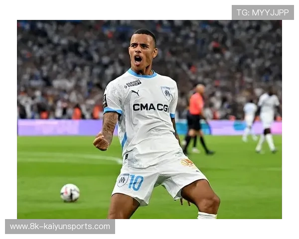 镜头下的格林伍德:训练场加练射门,追求极致效率